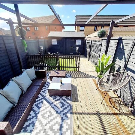 Lovely House With Back Garden - Private Driveway กลาสโกว์ ภายนอก รูปภาพ