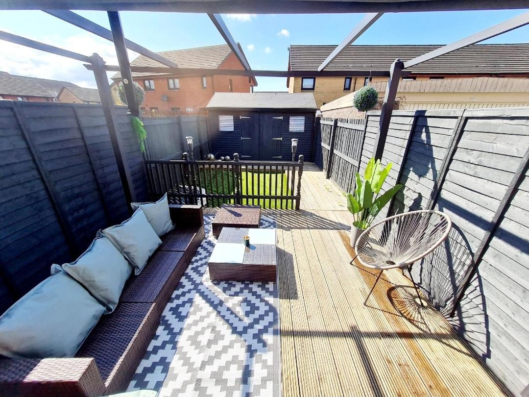 Lovely House With Back Garden - Private Driveway กลาสโกว์ ภายนอก รูปภาพ